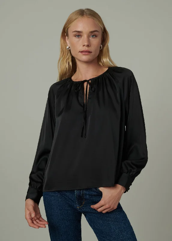 THE EVERDAY BLOUSE