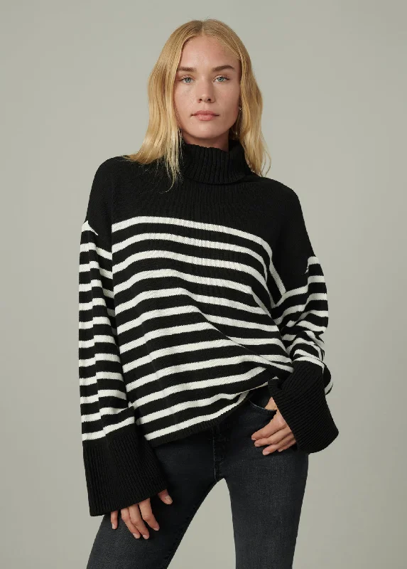 THE PENELOPE STRIPE SWEATER